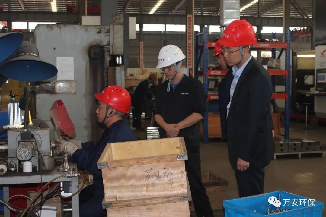 無縫氣瓶生產(chǎn)商,密閉取樣器,自動切水器,截油排水器 圖片