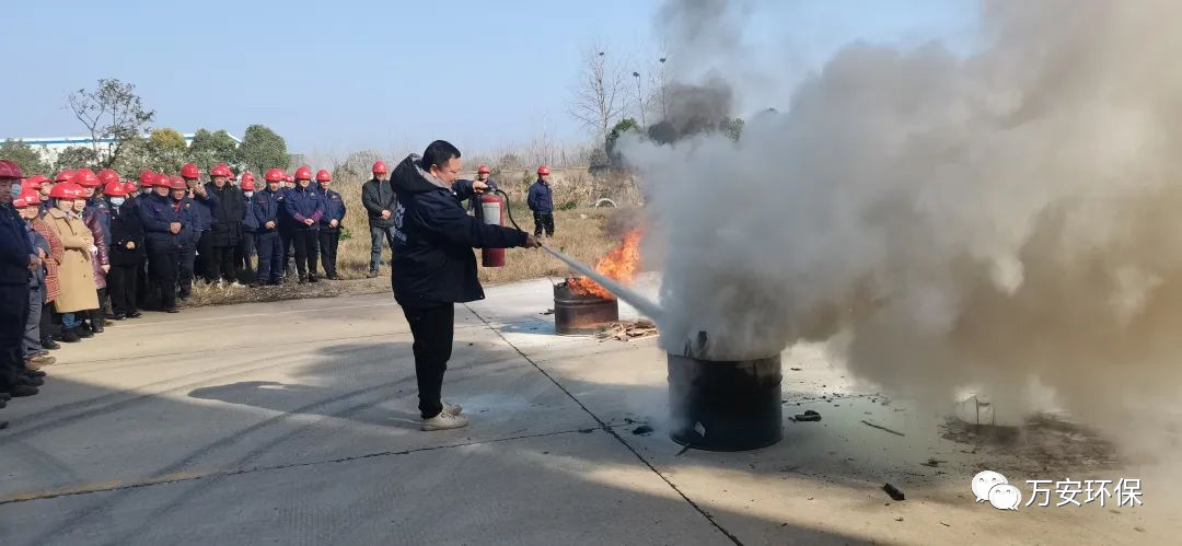無縫氣瓶生產(chǎn)商,密閉取樣器,自動切水器,截油排水器 圖片