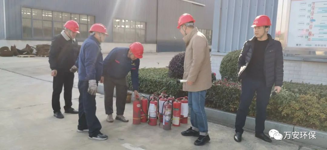 無縫氣瓶生產(chǎn)商,密閉取樣器,自動切水器,截油排水器 圖片