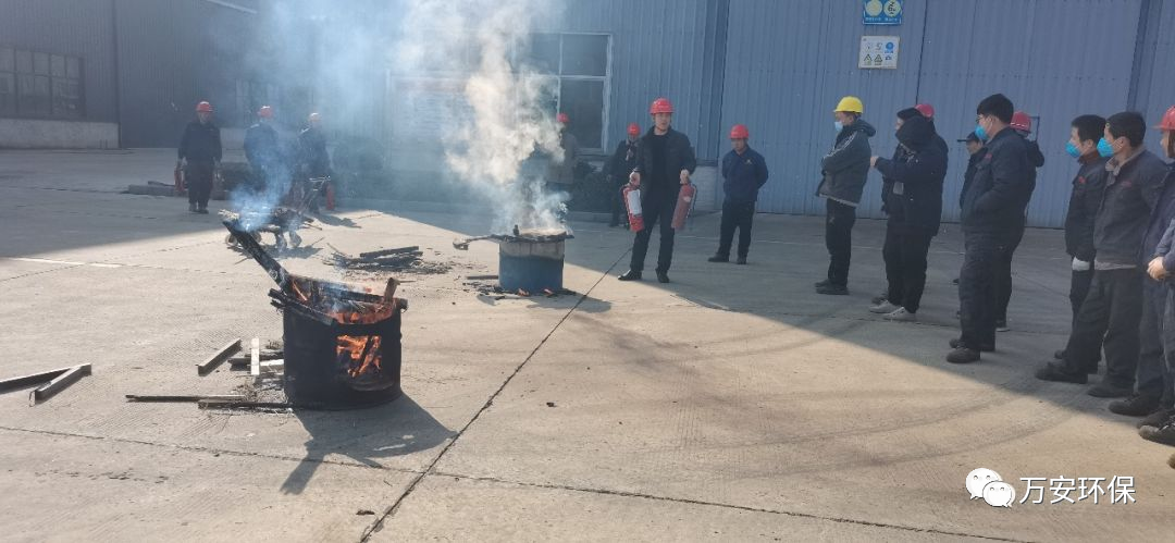 無縫氣瓶生產(chǎn)商,密閉取樣器,自動切水器,截油排水器 圖片