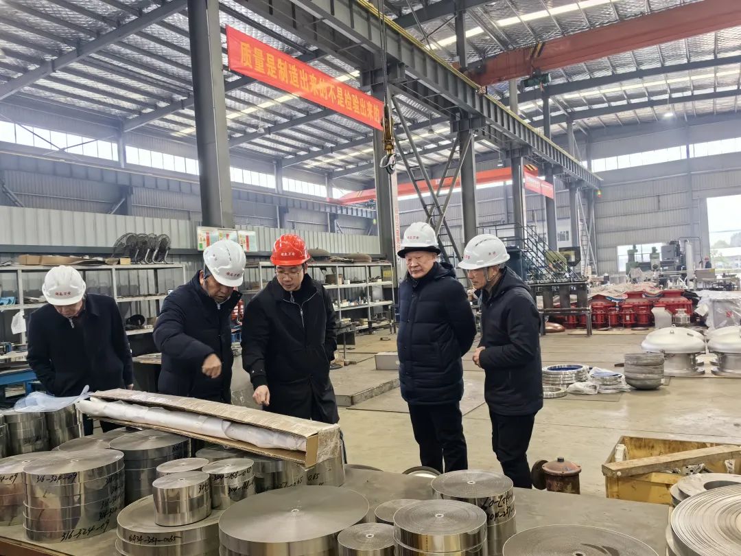 無縫氣瓶生產(chǎn)商,密閉取樣器,自動切水器,截油排水器 圖片